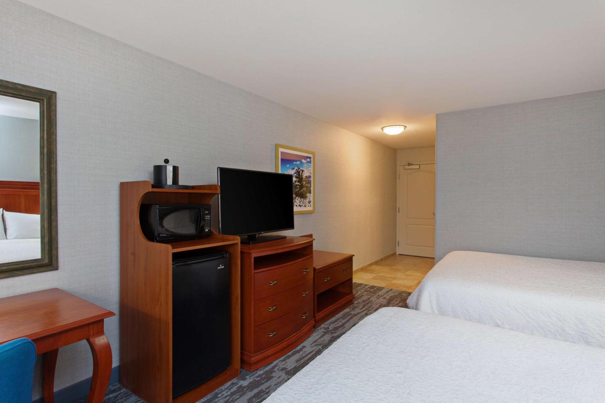 Hampton Inn & Suites Clovis Airport North Екстериор снимка
