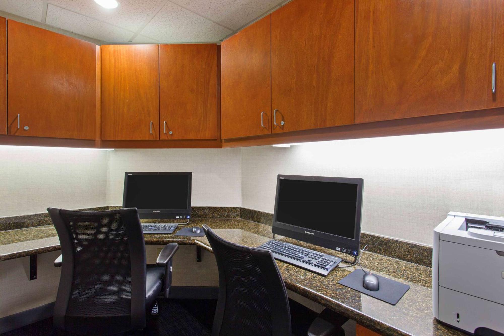 Hampton Inn & Suites Clovis Airport North Екстериор снимка