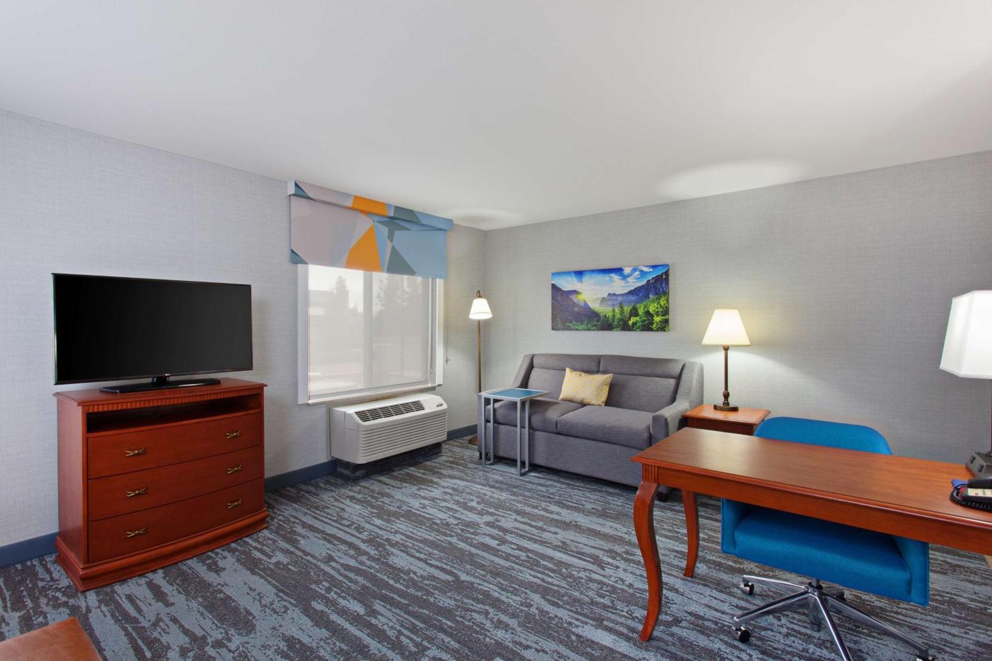 Hampton Inn & Suites Clovis Airport North Екстериор снимка