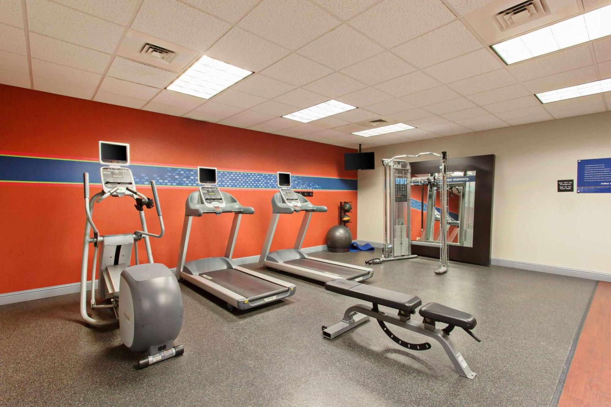 Hampton Inn & Suites Clovis Airport North Екстериор снимка