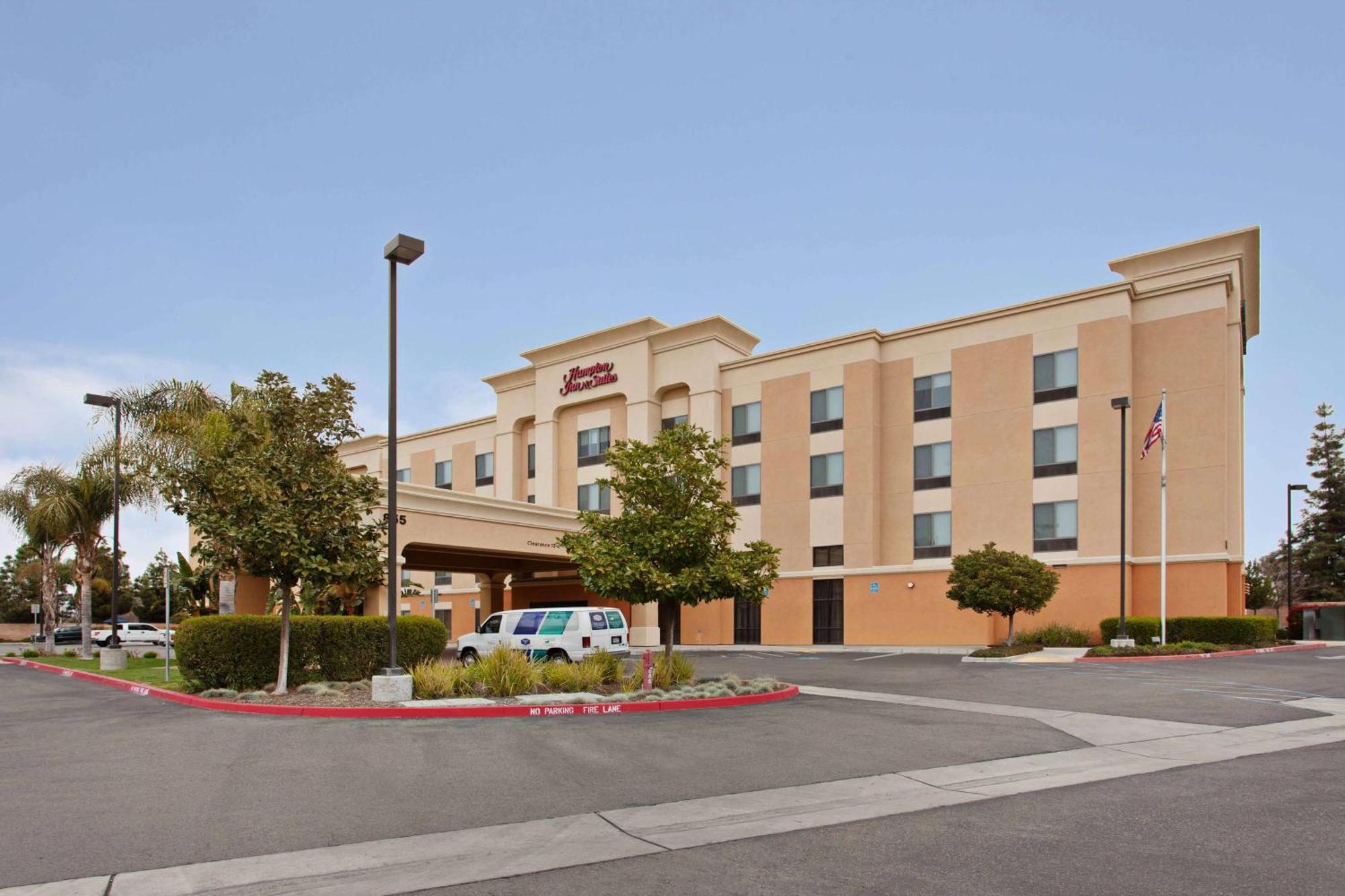 Hampton Inn & Suites Clovis Airport North Екстериор снимка