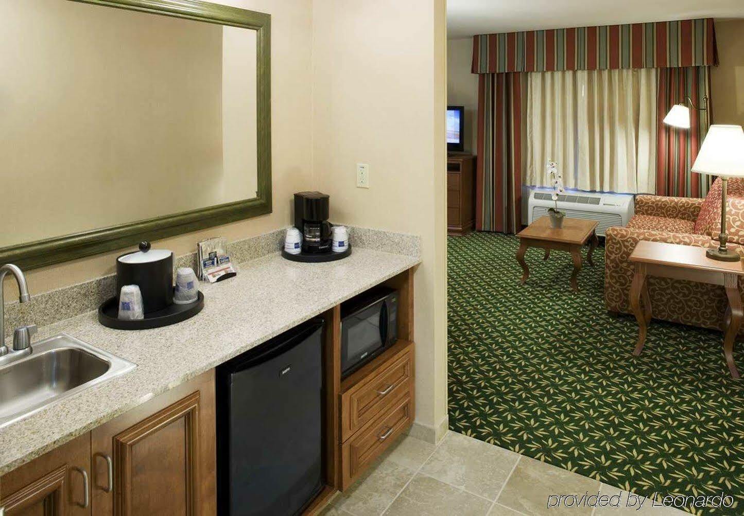 Hampton Inn & Suites Clovis Airport North Екстериор снимка